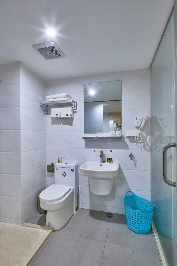 Insail Hotels Airport Road Guangzhou Dış mekan fotoğraf